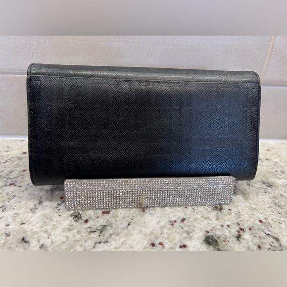 BURBERRY Cavendish Leather Long Bifold Wallet - Picture 2 of 11